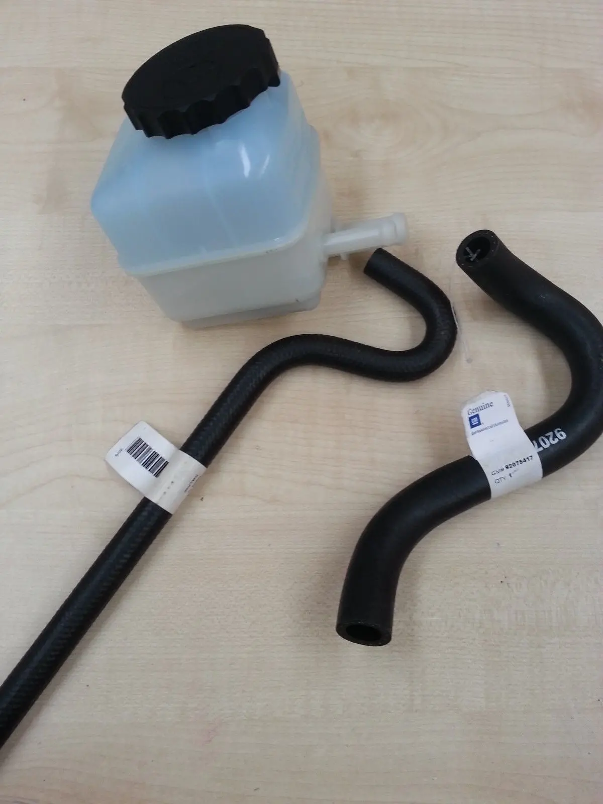 Power Steering Reservoir & Hoses Vt V6 Commodore Holden New Genuine Bottle Fluid 1